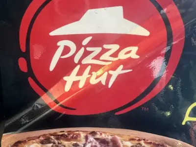 VOEDING SNELVERKOOP UIT Pizza Hut Kortrijk – veiling bij Venalis, Kortrijk