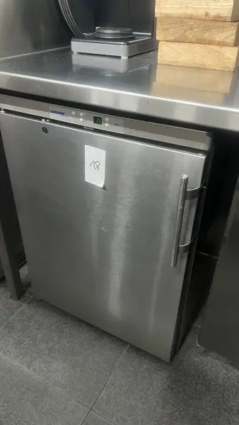 Lot n° 18 — congélateur professionnel liebherr – kavel bij Auctionline
