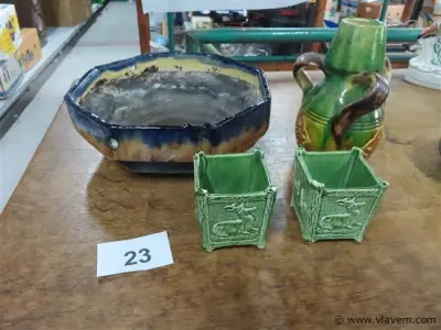 Lot aardewerken items – kavel bij Vlavem