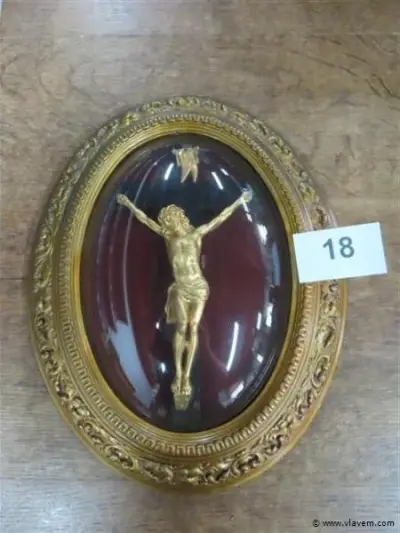 Christus achter glas – kavel bij Vlavem