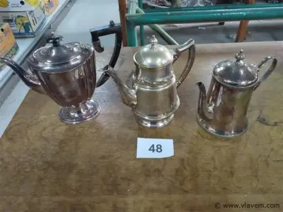 Thee/koffiepotten 3 stuks – kavel bij Vlavem