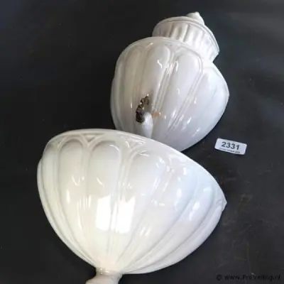 Vintage Italiaanse porseleinen wandfontein (ook wel een lavabo of wandvase genoemd) – kavel bij ProVeiling, Wageningen