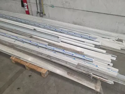 voorraad pvc profielen Profine, Kömmerling – kavel bij Auctim, Verrebroek