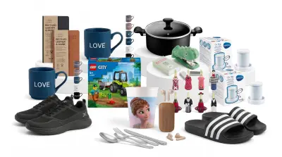 Set van 6566 producten - Mode, Lederwaren, Woning & Decoratie - Lego, Tex Home, Adidas – kavel bij Stocklear