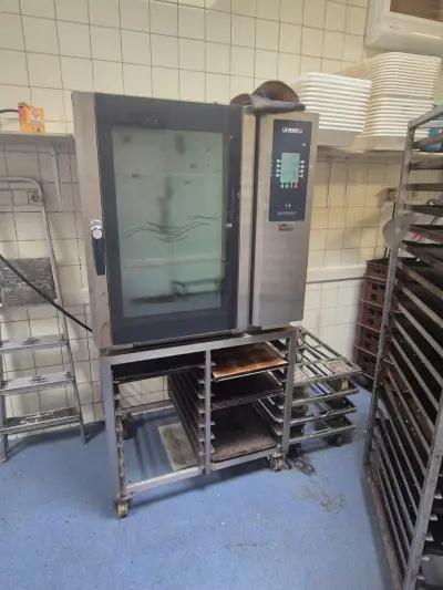 Oven Leventi Bakermat MM op rvs onderstel – kavel bij Veilingwinnaar, Amersfoort