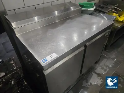 1 x RVS 2-deurs koelwerkbank met saladière – kavel bij Plaats Je Bod, Amsterdam