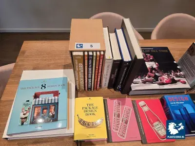 1 x Partij designboeken – kavel bij Plaats Je Bod, Amsterdam
