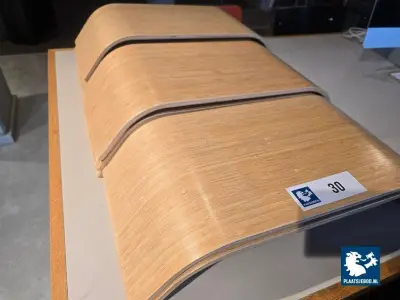 9 x Bamboo monitorstandaard – kavel bij Plaats Je Bod, Amsterdam