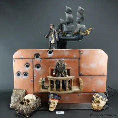 Flipperkast opzetstuk (topper) voor Pirates of the Caribbian pinball – kavel bij ProVeiling, Wageningen