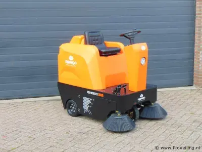 Daewoo DAS80 schoonmaakwagen – kavel bij ProVeiling