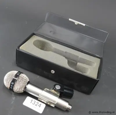 AKG D707C dynamische cardioïde microfoon – kavel bij ProVeiling, Nederland