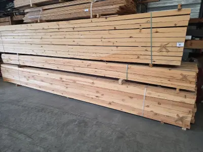 137 houten balken – kavel bij Auctim, Manage