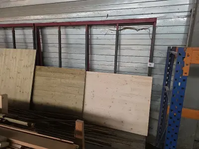 (2x) glasbokken – kavel bij Auctim, Manage