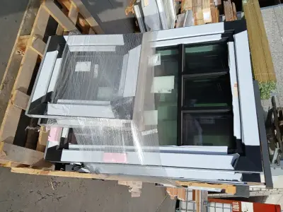 (9x) Pvc draai en kipramen – kavel bij Auctim, Waregem
