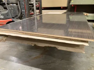 Melamine platen – kavel bij Auctim, Waregem