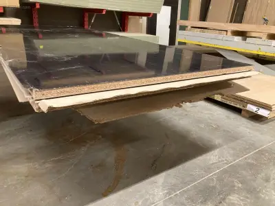 Melamine platen – kavel bij Auctim, Waregem