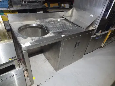 RVS kast – kavel bij Auctim, Tournai