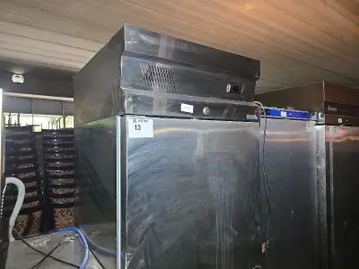 RVS diepvriezer INOmac CB180 – kavel bij Auctim, Tournai