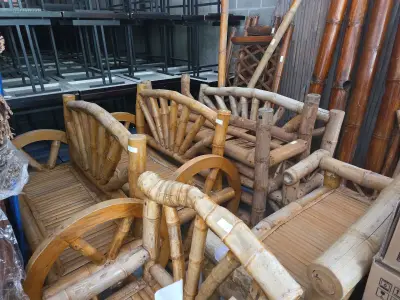 grote partij bamboe meubilair & decoratie – kavel bij Auctim, Tournai