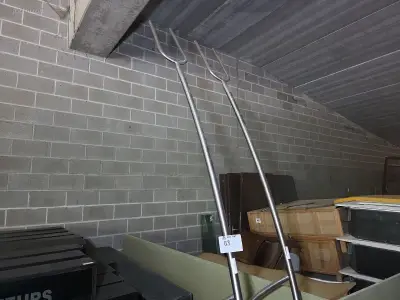 (2x) RVS gordijnhouders – kavel bij Auctim, Tournai