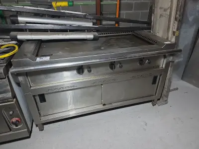 RVS bakplaat Nayati – kavel bij Auctim, Tournai