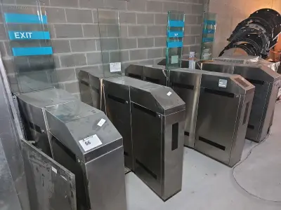 (4x) Automatische toegangspoorten Assa Abloy Hasa – kavel bij Auctim, Tournai