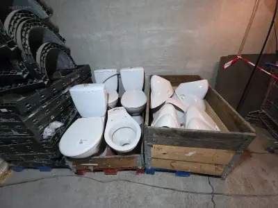(9x) Diverse toiletten – kavel bij Auctim, Tournai
