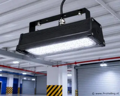 6 x LED Industriële Hanglamp 50W – 6400K Koud Wit - Zwart – IP20 – PYRAMID-50 – kavel bij ProVeiling
