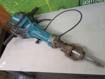 Makita AVT Breekhamer HM1812 – kavel bij ProVeiling, Waddinxveen