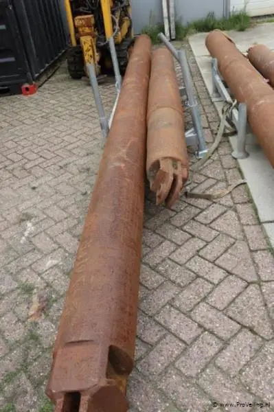Valblokken incl. bok - 2 stuks – kavel bij ProVeiling, Waddinxveen
