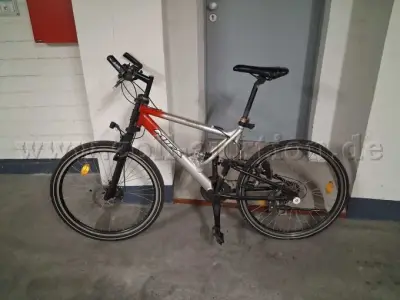1 Mountainbike silber 26 Zoll; Marke Mifa – kavel bij Zoll-Auktion, Schwielowsee