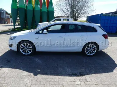1 Opel Astra Sports Tourer Sport 1.7 CDTI, Bastlerfahrzeug / Ersatzteilträger – kavel bij Zoll-Auktion, Emden