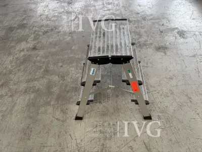 Aluminium opstapje KRAUSE – kavel bij IVG, Isenbüttel