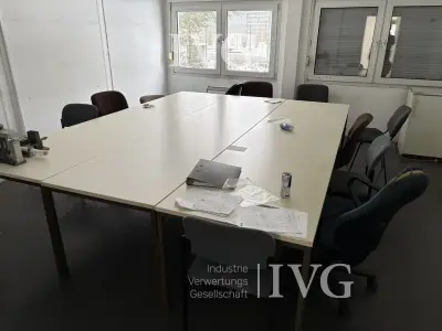 Aufenthaltsraummöblierung – kavel bij IVG, Isenbüttel