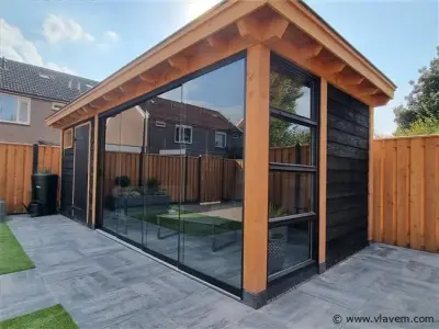 Compleet Glazen schuifdeursysteem 3 deurs, veiligheidsglas 10 mm, 2400 mm breed, 3 stuks deuren 820 mm 2150 mm hoog, Mat zwart Ral 9005 – kavel bij Vlavem