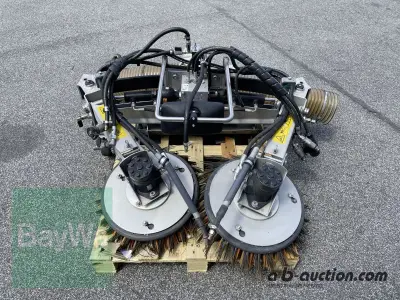 Kärcher Municipal KÄRCHER 2-BESEN-SYSTEM – kavel bij AB Auction, Bamberg
