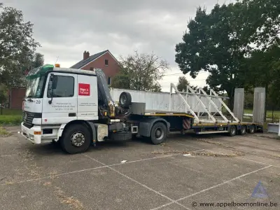 Trekker combinatie met oplegger MERCEDES-BENZ Actros, manueel, kraan, zonder documenten – kavel bij Appelboom