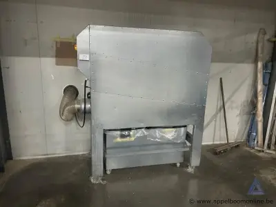 Reinluftafzuiger FELDER RL 200, bouwjaar 2017, 400 V, 4 kW, 3 fasen, inclusief afzuigslang en opvangzakken. Werking niet gekend, serienummer 31.04.… – kavel bij Appelboom