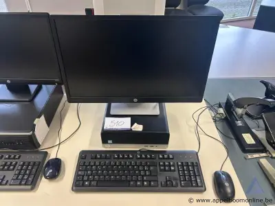 Computerwerkstation HP, Intel Core i5 8th Gen processor, inclusief monitor, toetsenbord en muis. Werking niet gekend – kavel bij Appelboom