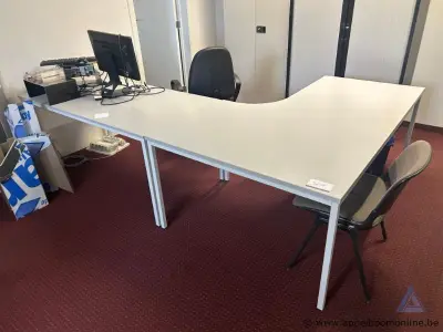 L-vormig kantoorbureau, 280 x 180 cm – kavel bij Appelboom