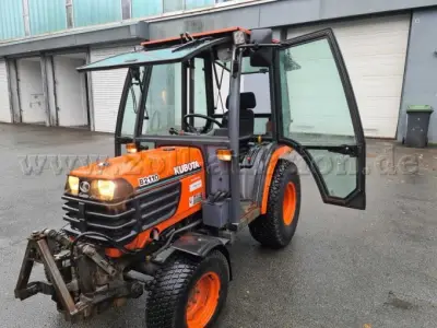 1 Kubota B2110, 4x4 Kommunal Kleintraktor Ackerschlepper – kavel bij Zoll-Auktion, Remscheid
