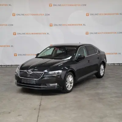 Personenauto, Skoda, Superb, 2017 – kavel bij Domeinen Roerende Zaken, Soesterberg