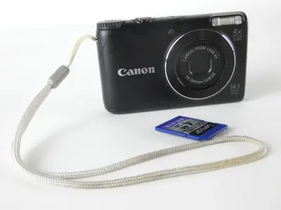 Canon PowerShot A2200 HD digitale camera (SD-kaart + batterij) – kavel bij De Kringwinkel, Heverlee