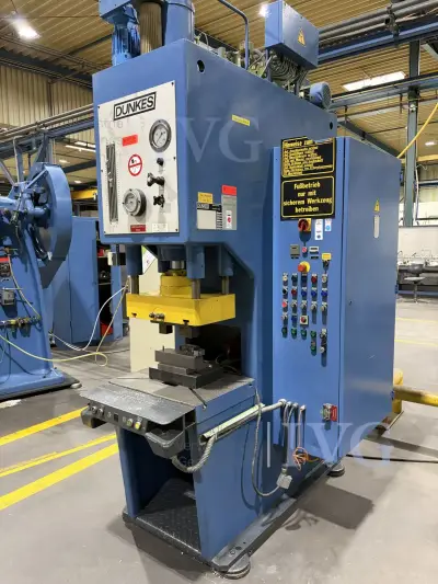 hydraulische Einständerpresse DUNKES HZS25 – kavel bij IVG, Neumünster