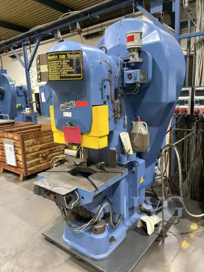 hydraulische Exzenterpresse EBU EBU H50 – kavel bij IVG, Neumünster