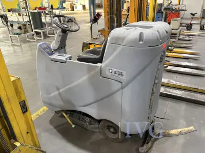 Aufsitz-Bodenreinigungsmaschine NILFISK BR 600S – kavel bij IVG, Neumünster