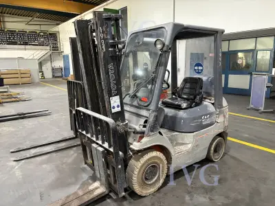 Treibgas-Gabelstapler (spätere Herausgabe/Abholung) TOYOTA 42-7FGF18 – kavel bij IVG, Neumünster