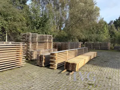Posten Holz-Einwegpaletten – kavel bij IVG, Neumünster