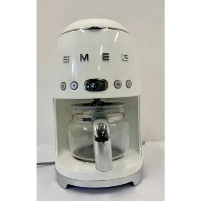 SMEG Kaffeemaschine – kavel bij Luedtke Versteigerungen, Berlin