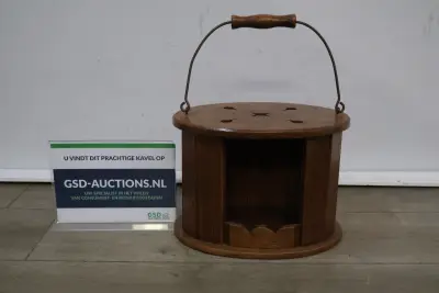 Vintage stoof' – kavel bij GSD Auctions, Zoeterwoude